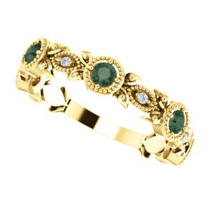 Chatham Created Alexandrite and Diamond Vintage-Style Ring 14k Yellow Gold (0.03 Ctw, G-H Color, I1 Clarity)