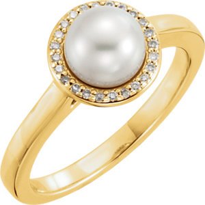 White Freshwater Cultured Pearl and Diamond Halo Ring, 14k Yellow Gold (6.5-7mm) (.06Ctw, G-H Color, I1 Clarity) Size 8
