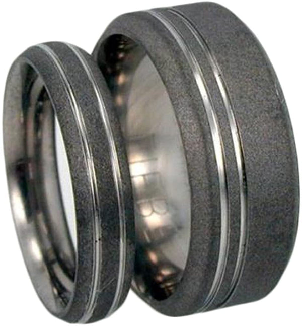 The Men's Jewelry Store (Unisex Jewelry) Grooved Pinstripes Sandblast Titanium Ring, Couples Wedding Band Set