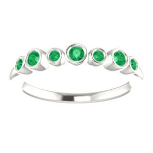 Platinum Emerald 7-Stone 3.25mm Ring