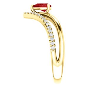 Ruby Pear and Diamond Chevron 14k Yellow Gold Ring (.145 Ctw,G-H Color, I1 Clarity)