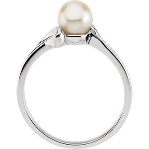 White Akoya Cultured Pearl Bypass Ring, 14k White Gold (5.5mm) Size 4.5