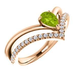 Peridot Pear and Diamond Chevron 14k Rose Gold Ring (.145 Ctw,G-H Color, I1 Clarity)