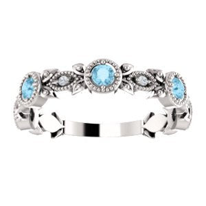 Platinum Aquamarine and Diamond Vintage-Style Ring (0.03 Ctw, G-H Color, SI2-SI3 Clarity)