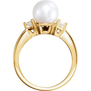 White Akoya Cultured Pearl and Diamond Ring, 14k Yellow Gold (8mm) (.25Ctw, G-H Color, I1 Clarity)