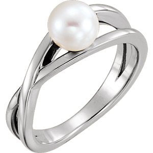 Platinum Freshwater Cultured Pearl Solitaire Ring (6-6.5mm) Size 7