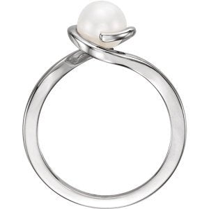 Platinum White Freshwater Cultured Pearl Bypass Ring (6.5-7.2mm)