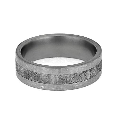The Men's Jewelry Store (Unisex Jewelry) Gibeon Meteorite, Hammered Titanium 7mm Comfort-Fit Band