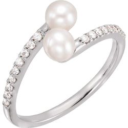 Platinum White Freshwater Cultured Pearl, Diamond Bypass Ring (4.5-5 mm)(.16Ctw, Color G-H, Clarity SI2-SI3)