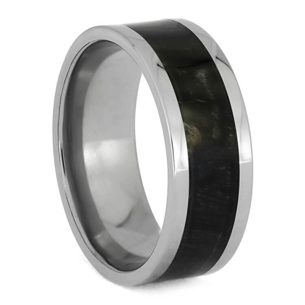 The Men's Jewelry Store (Unisex Jewelry) Springbok Horn 8mm Titanium Comfort-Fit Wedding Band