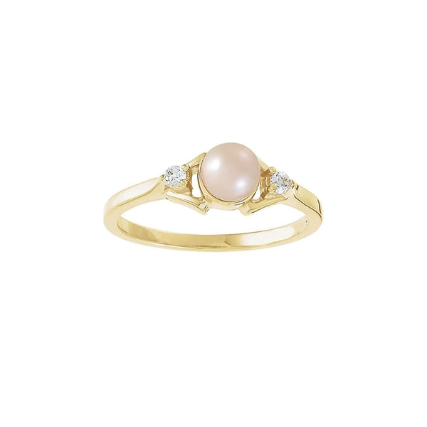 White Akoya Cultured Pearl and Diamond Ring, 14k Yellow Gold (5mm) (.06Ctw, G-H Color, I1 Clarity) Size 6