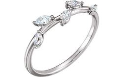 Platinum Petite Diamond Leaf Ring (1/3 Ctw, Color GHI, Clarity SI2-SI3), Size 8.25