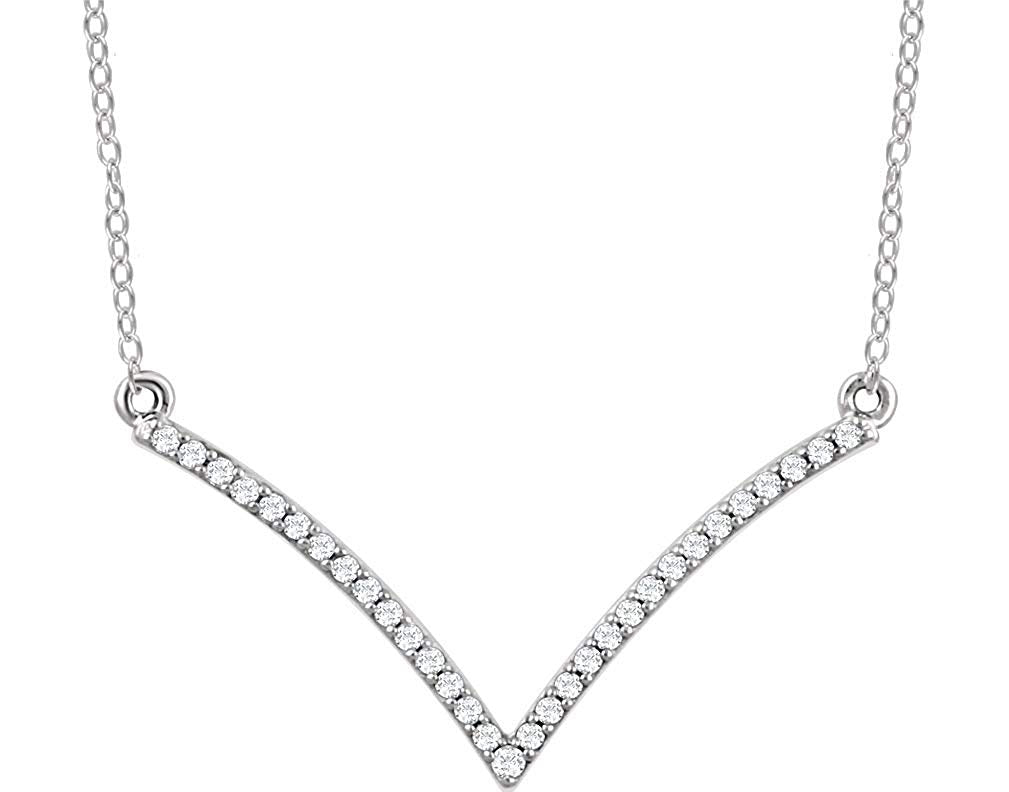 Diamond 'V' 14k White Gold Pendant Necklace, 18" (.16 Cttw)