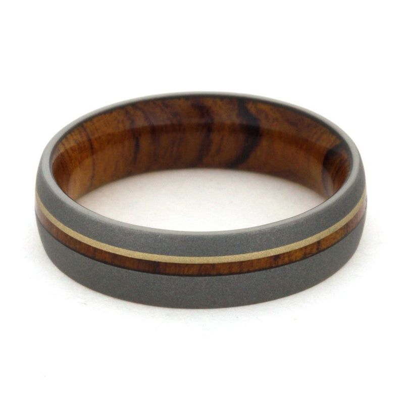 Ironwood, 14k Yellow Gold Pinstripe 6mm Comfort-Fit Sandblast Titanium Wedding Band