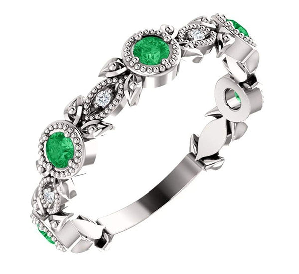 Platinum Chatham Created Emerald and Diamond Vintage-Style Ring (0.03 Ctw, G-H Color, SI1-SI2 Clarity)